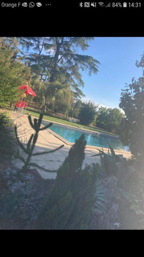 Gite Cocooning Avec Piscine Bouge-Chambalud Exterior foto